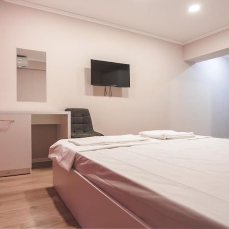 Pensiunea Riviera คอสติเนช ภายนอก รูปภาพ
